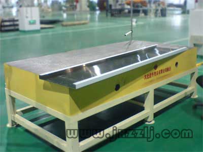 �����_(t��i)