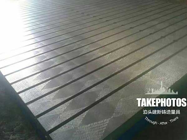 鑄鐵平臺如何達到高精度